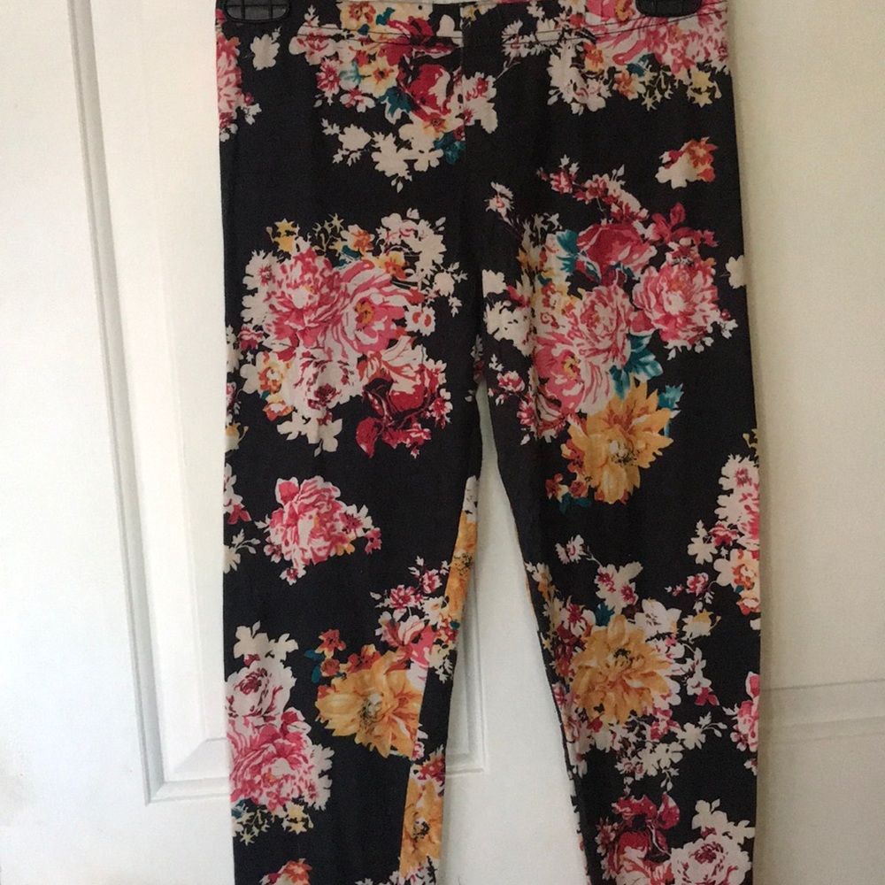 Floral Patterned Leggings